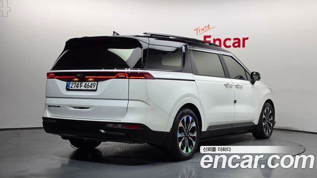 Kia Canival 2021 — photo 2