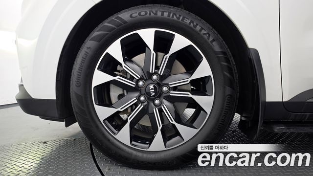 Kia Canival 2021 — photo 5