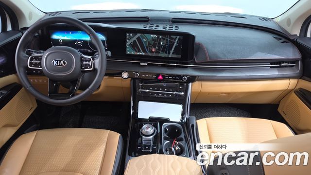 Kia Canival 2021 — photo 10