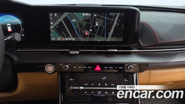 Kia Canival 2021 — photo 19