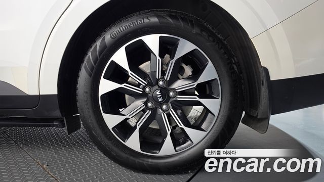 Kia Canival 2021 — photo 7