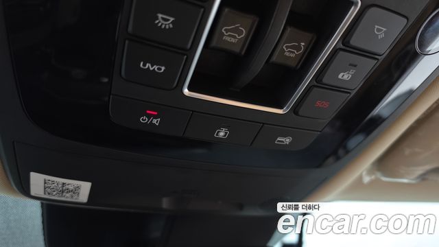 Kia Canival 2021 — photo 28