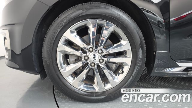 Kia Canival 2017 — photo 5