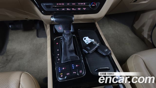 Kia Canival 2017 — photo 12
