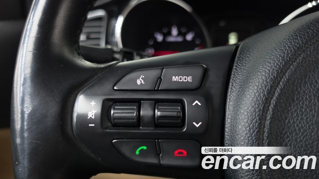 Kia Canival 2017 — photo 23