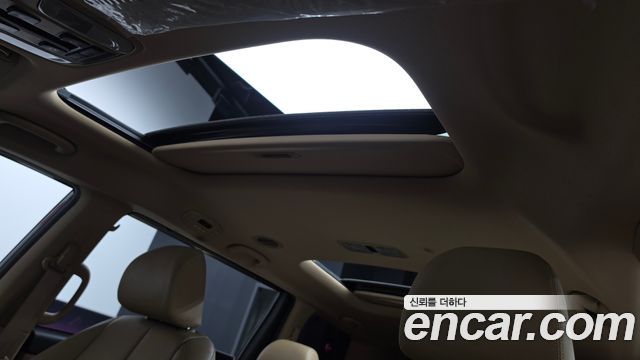 Kia Canival 2017 — photo 24