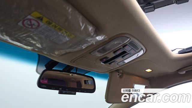 Kia Canival 2017 — photo 28