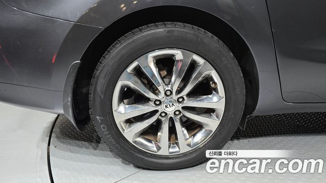 Kia Canival 2018 — photo 5