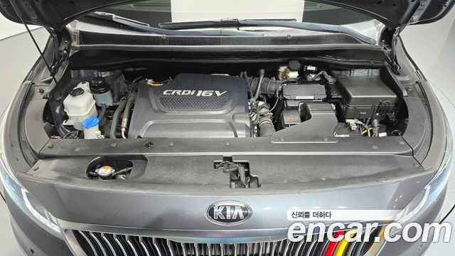 Kia Canival 2018 — photo 6