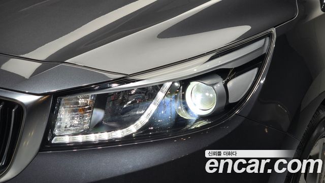 Kia Canival 2018 — photo 8