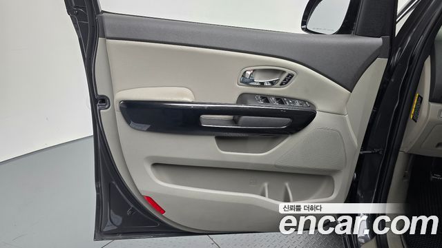 Kia Canival 2018 — photo 14