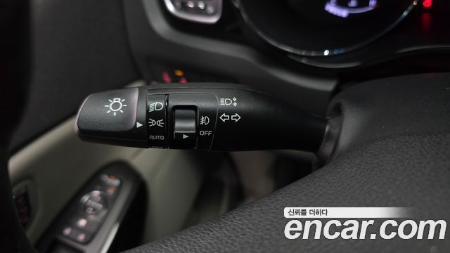 Kia Canival 2018 — photo 27