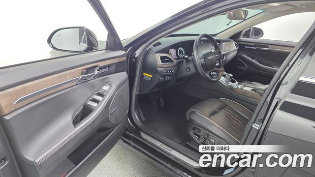 Genesis G90 2019 — photo 13