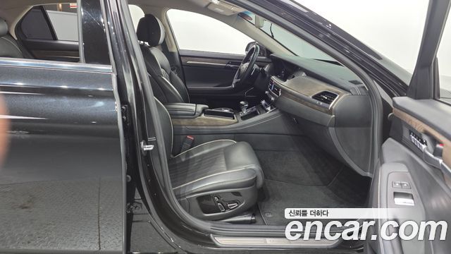 Genesis G90 2019 — photo 16