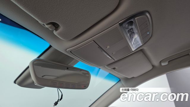 Genesis G90 2019 — photo 27