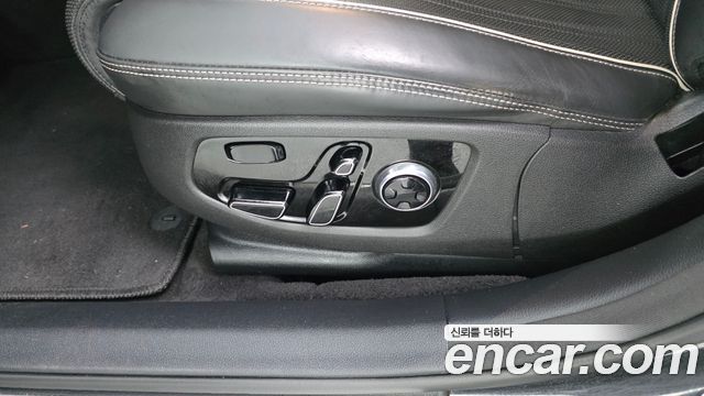 Genesis G90 2019 — photo 31