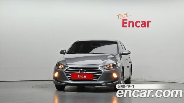 Hyundai AVANTE 2017 — photo 3