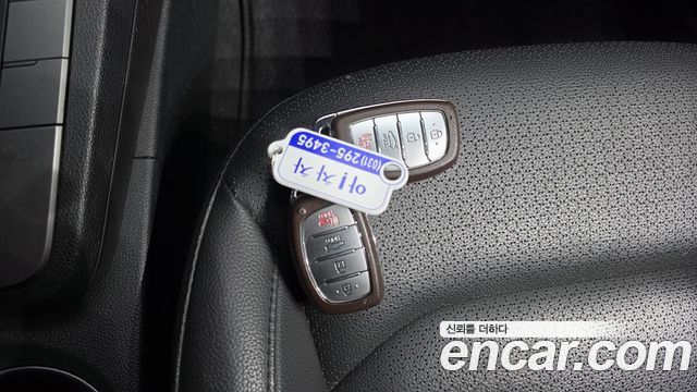 Hyundai AVANTE 2017 — photo 18