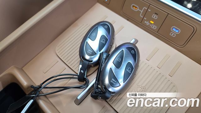 Hyundai Santafe 2024 — photo 28