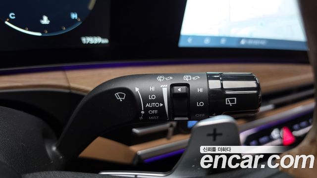 Hyundai Santafe 2024 — photo 29