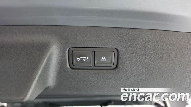 Hyundai Santafe 2024 — photo 34