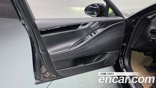 Genesis G80 2022 — photo 14