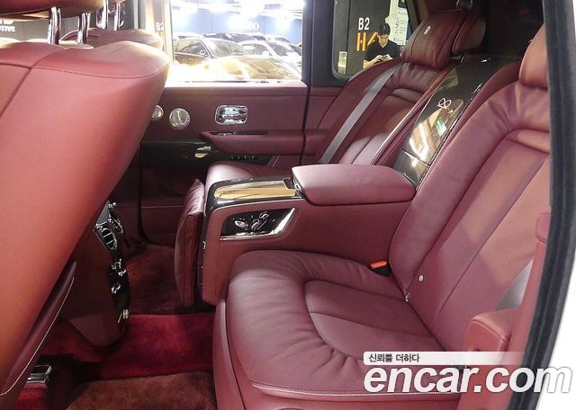 Rolls-Royce Cullinan 2023 — photo 16