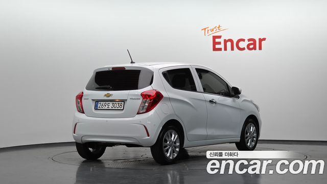 Chevrolet Korea Spark 2022 — photo 2