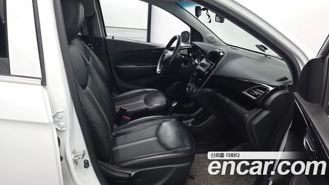 Chevrolet Korea Spark 2022 — photo 11