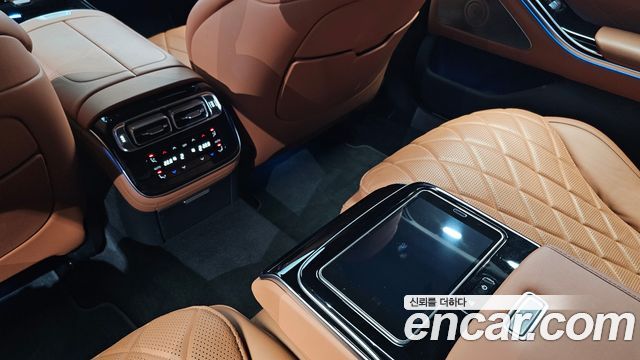 Mercedes-Benz S-Class 2021 — photo 28