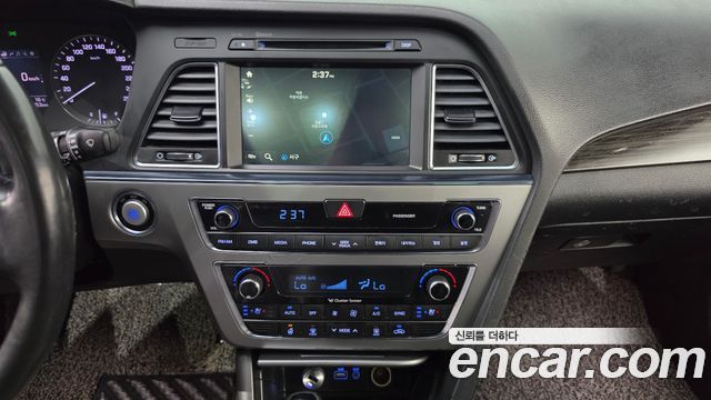 Hyundai Sonata 2015 — photo 12