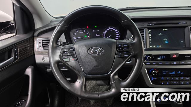 Hyundai Sonata 2015 — photo 13