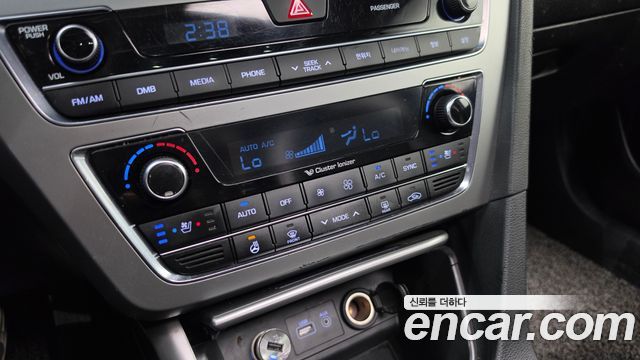 Hyundai Sonata 2015 — photo 16