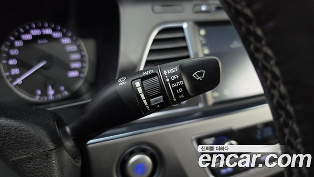 Hyundai Sonata 2015 — photo 18