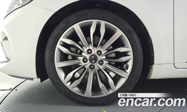 Kia K7 2020 — photo 5