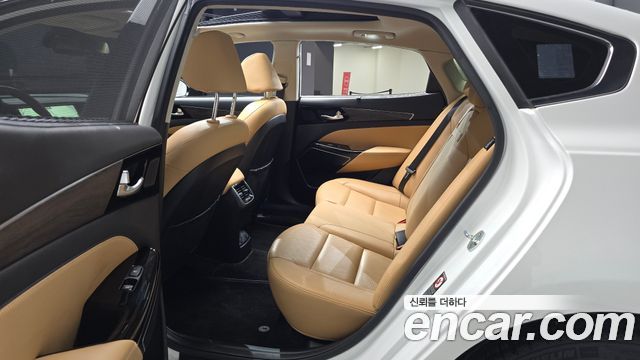 Kia K7 2020 — photo 17