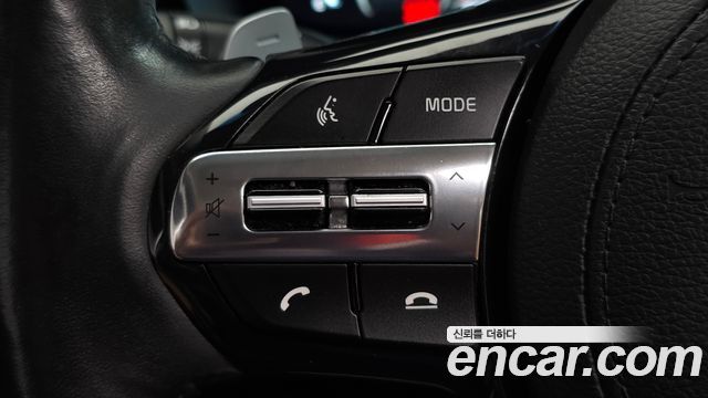 Kia K7 2020 — photo 23