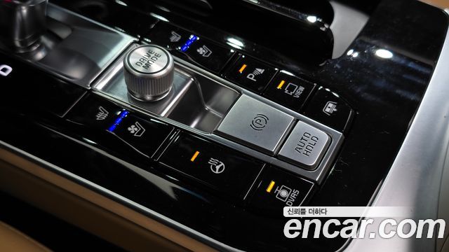 Kia K7 2020 — photo 38