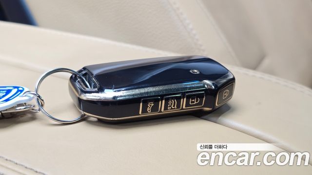 Kia K7 2020 — photo 40