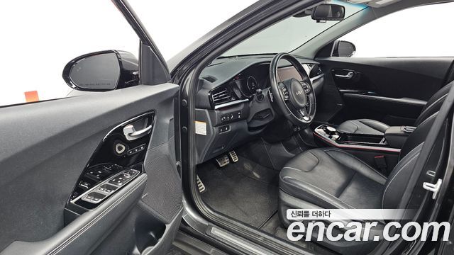 Kia Niro 2022 — photo 13