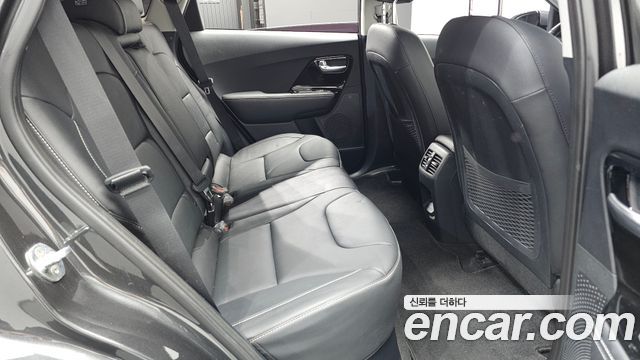 Kia Niro 2022 — photo 17