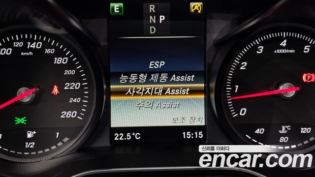 Mercedes-Benz C-Class 2018 — photo 22