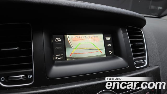 Kia K7 2016 — photo 21