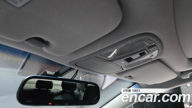 Kia K7 2016 — photo 26
