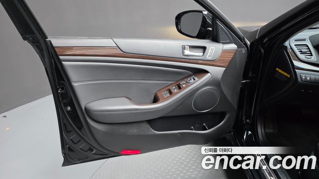 Kia K7 2016 — photo 14