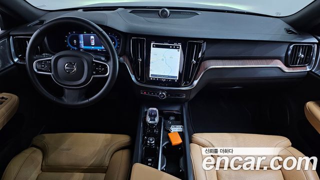 Volvo S60 2023 — photo 10