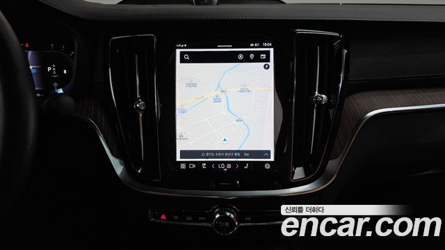 Volvo S60 2023 — photo 18