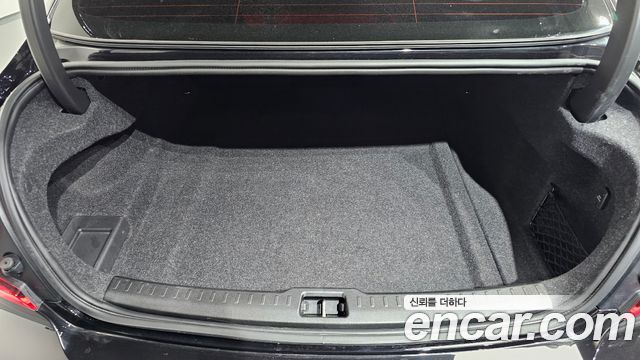 Volvo S60 2023 — photo 23