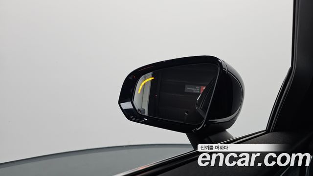 Volvo S60 2023 — photo 37