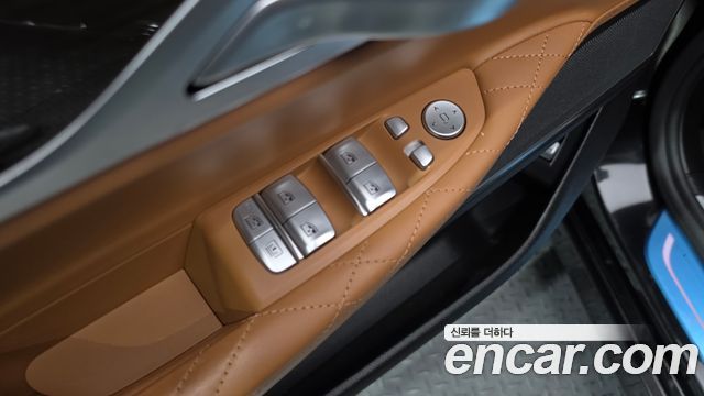 BMW 7-Series 2022 — photo 28